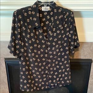 Worthington Essentials Black and Tan Button Down Shirt.